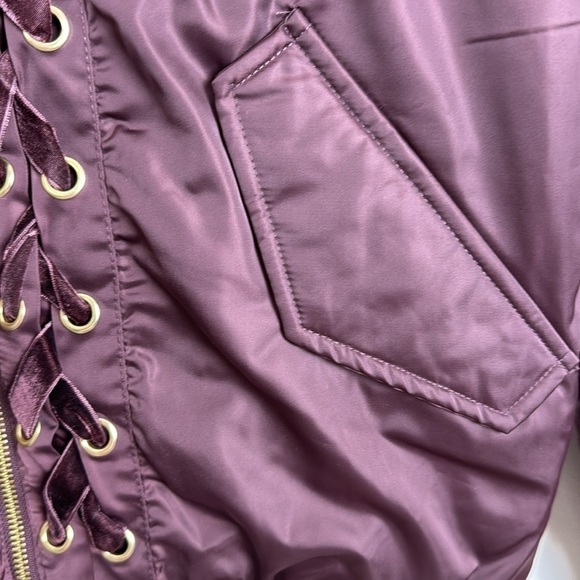 Sam Edelman Zip Up Jacket w Velour Details in Wine. Size Small. - Picture 7 of 13